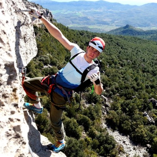 Curs de Vies Ferrades a Barcelona - Catalonia Adventures