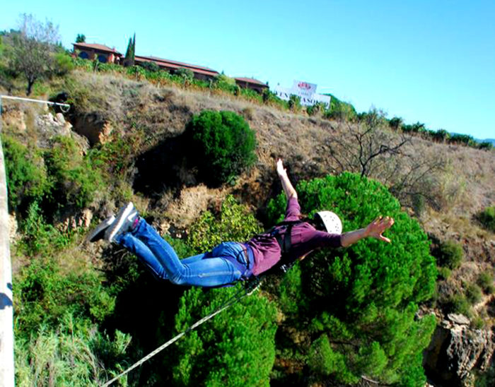 Puenting Sant Sadurní d'Anoia (Barcelona) - Catalonia Adventures