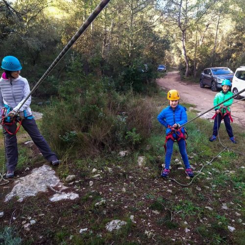 Bateig Escalada i Ràpel per a Families - Escalada a Catalunya