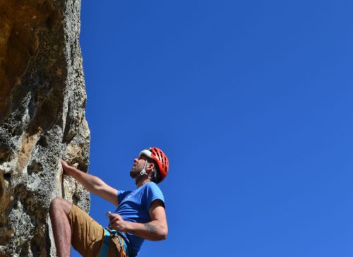 Curs-escalada-esportiva-Barcelona-catalonia-adventures