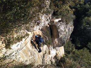 Ferrata-de-la-trona-Catalonia-Adventures